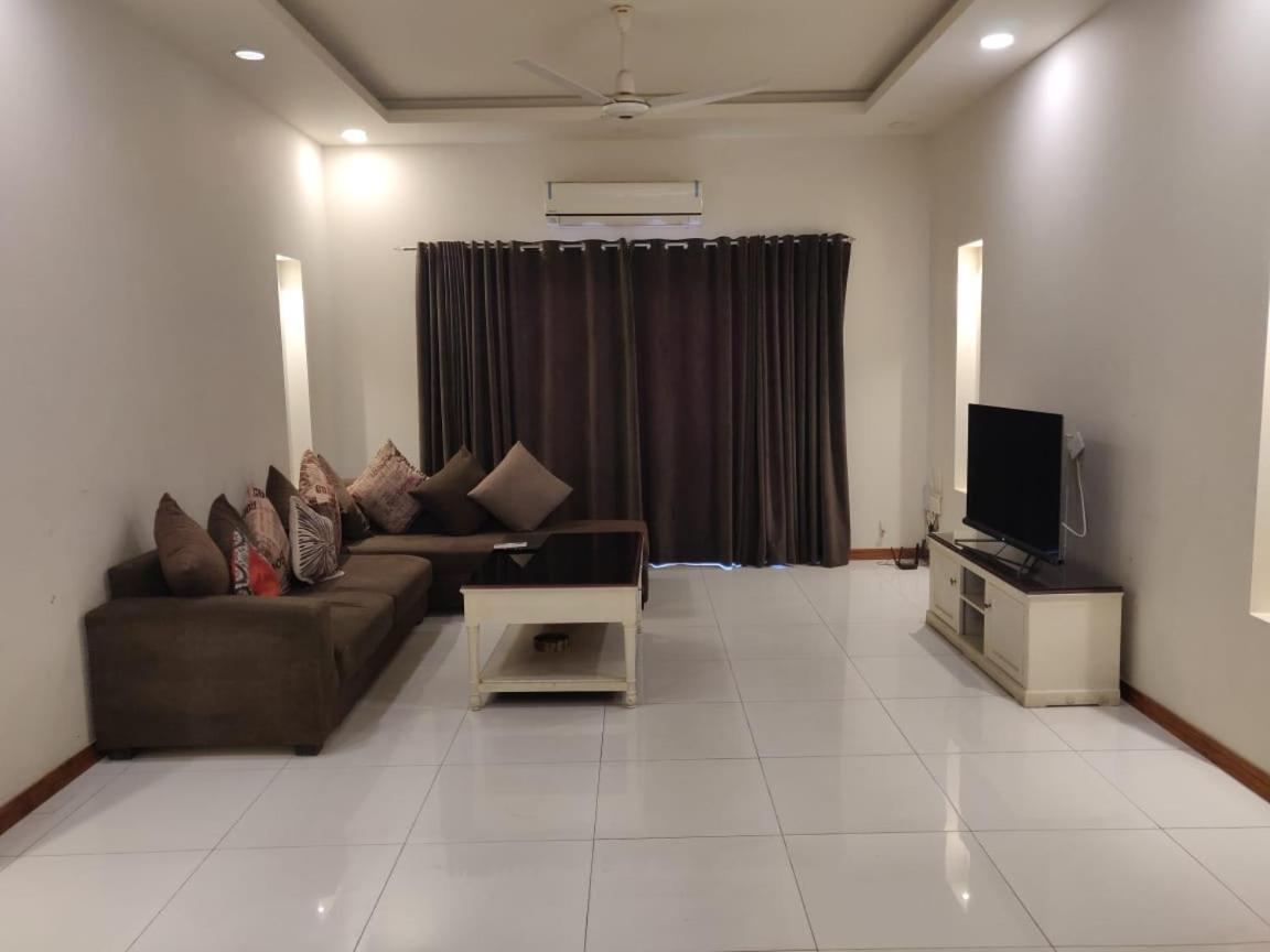 Zaib Guest House E-11 Islamabad Exterior photo
